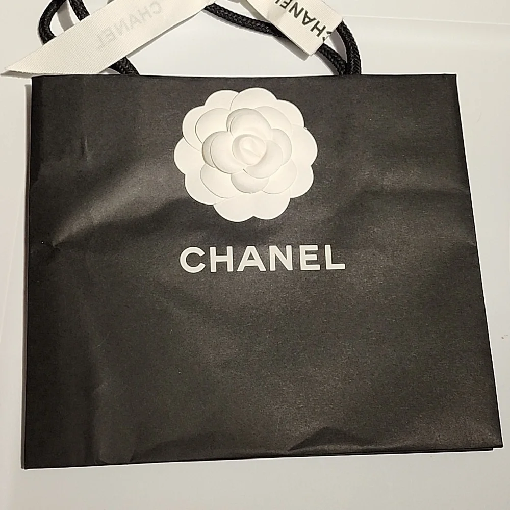 CHANEL wallet and bag - Picture 2 of 16